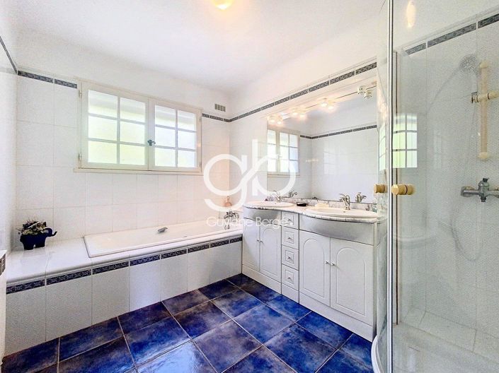 Image No.11-4 Bed House for sale