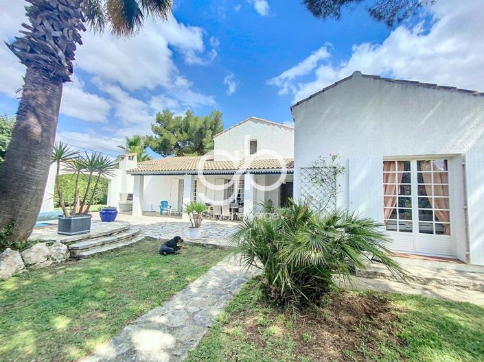 Image No.3-4 Bed House for sale