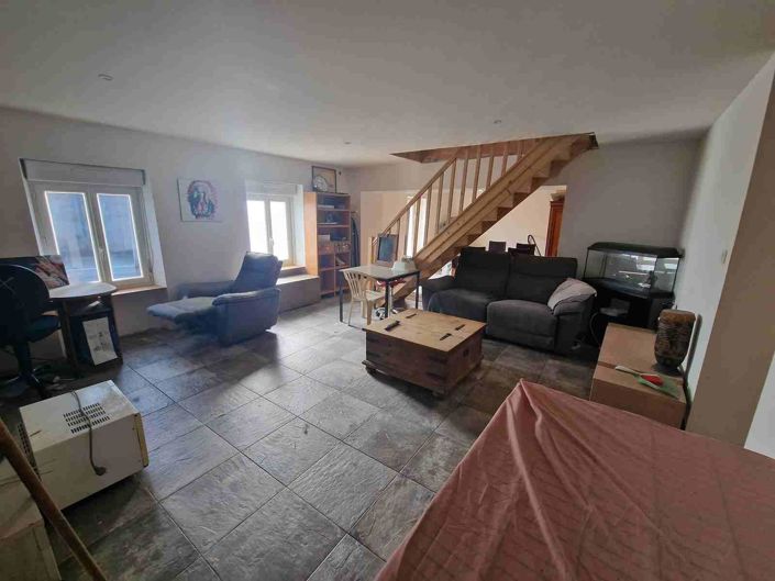 Image No.8-3 Bed House for sale