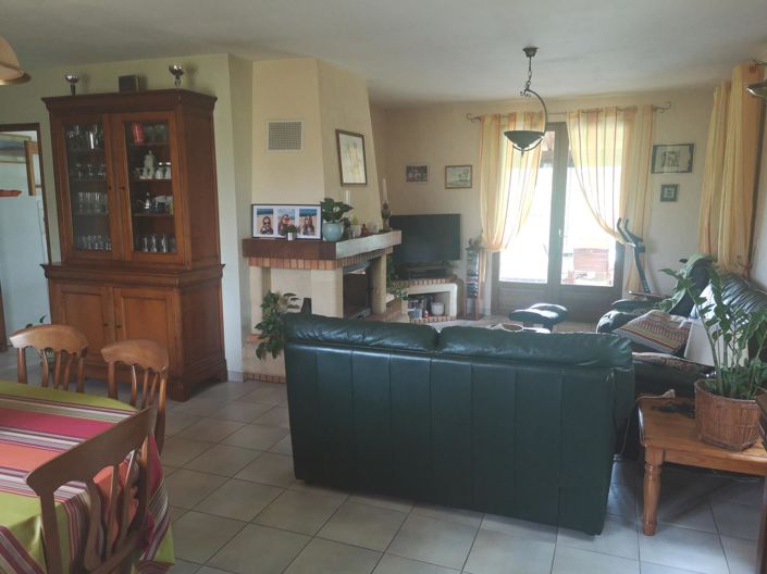 Image No.6-6 Bed House for sale