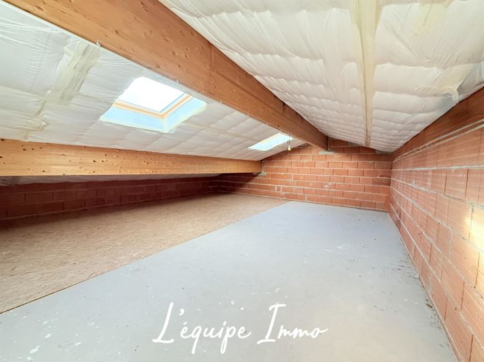 Image No.18-4 Bed House for sale