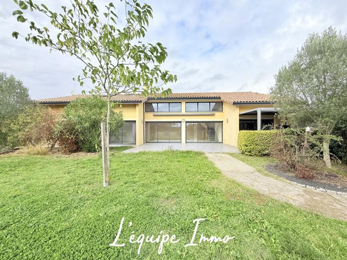 Image No.19-4 Bed House for sale