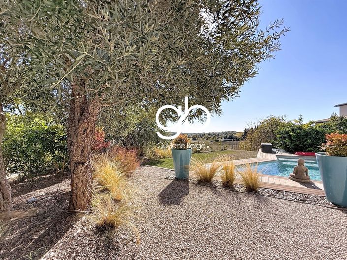 Image No.18-4 Bed House for sale