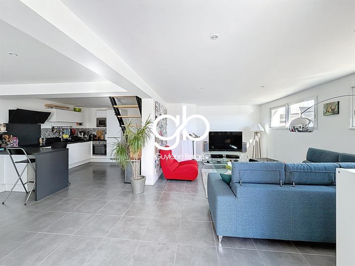 Image No.3-4 Bed House for sale