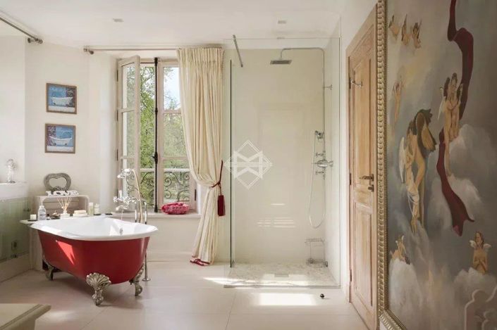 Image No.13-10 Bed House for sale