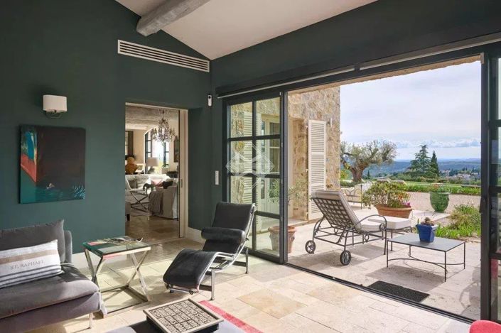 Image No.9-5 Bed House for sale