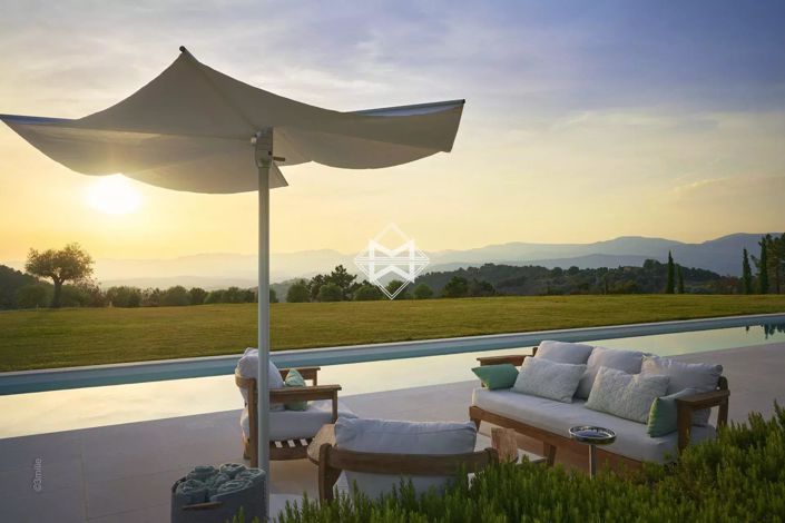 Image No.3-6 Bed House for sale