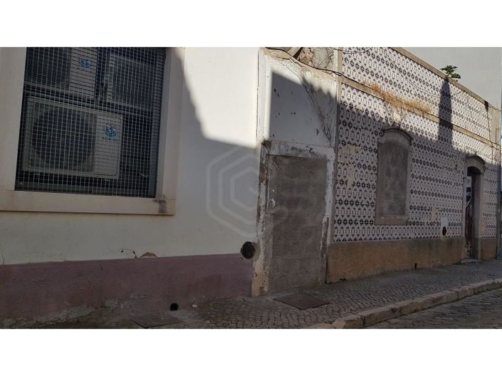 Image No.14-4 Bed House for sale