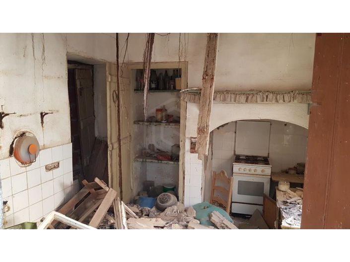 Image No.2-4 Bed House for sale