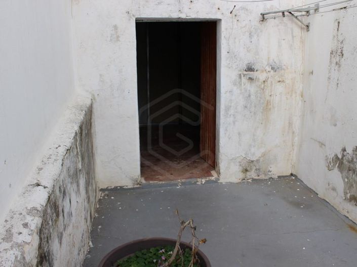 Image No.20-2 Bed House for sale