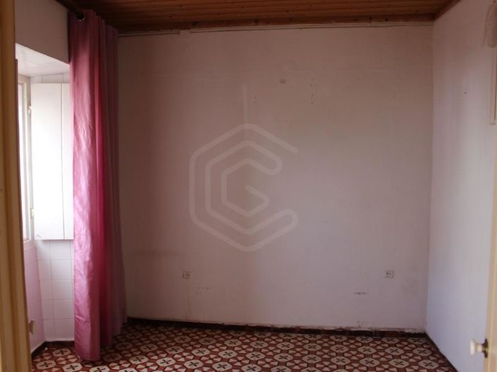 Image No.4-2 Bed House for sale