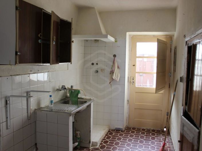 Image No.5-2 Bed House for sale