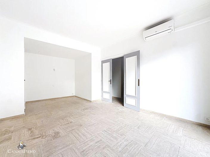 Image No.7-Apartment for sale