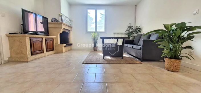 Image No.14-4 Bed House for sale