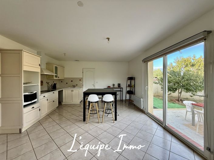 Image No.19-6 Bed House for sale