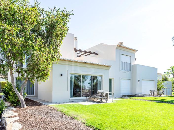 Image No.35-2 Bed House for sale