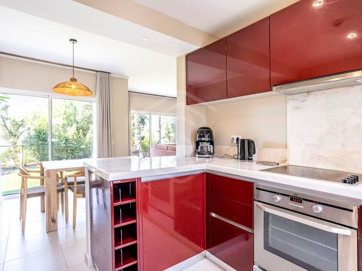 Image No.11-2 Bed House for sale