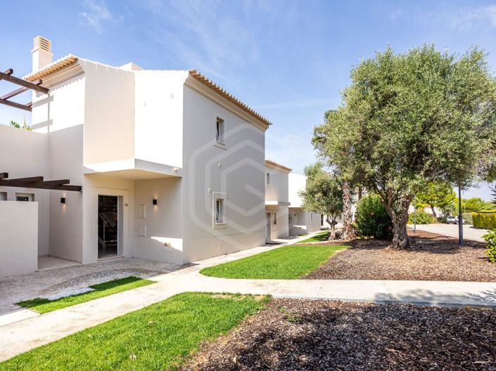 Image No.32-2 Bed House for sale