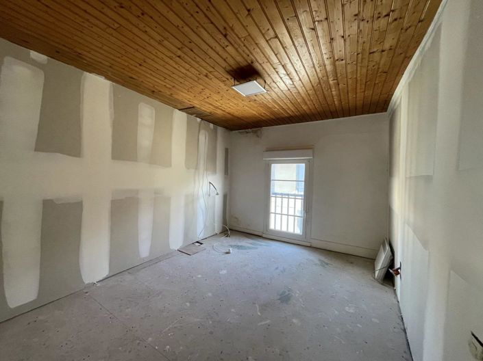 Image No.11-3 Bed House for sale