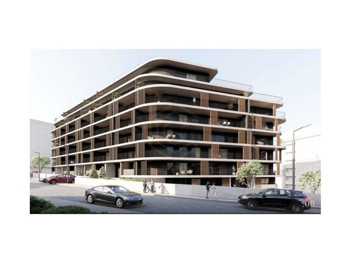 Image No.9-3 Bed Apartment for sale