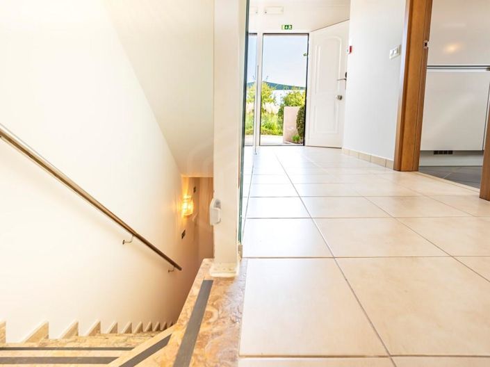 Image No.25-1 Bed House for sale