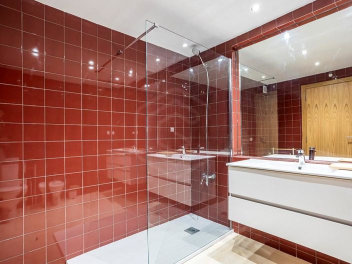 Image No.11-2 Bed House for sale