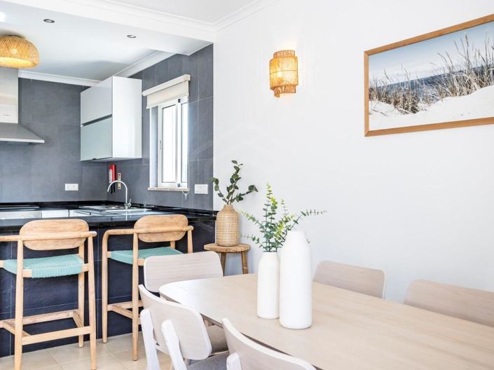 Image No.7-2 Bed House for sale