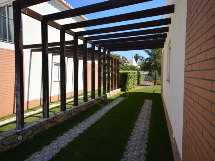 Image No.4-1 Bed House for sale