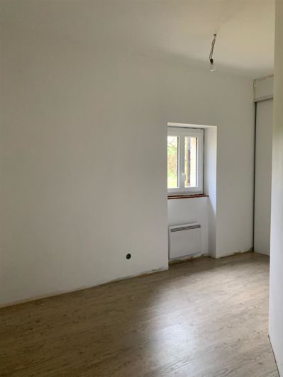 Image No.13-5 Bed House for sale