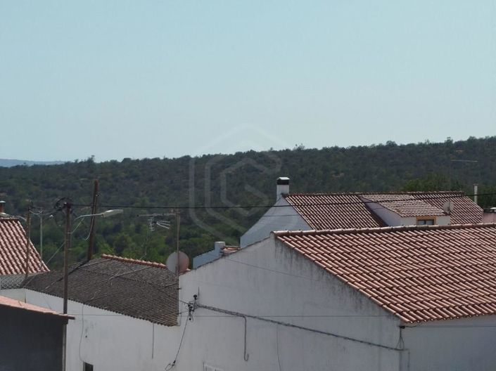 Image No.19-3 Bed House for sale