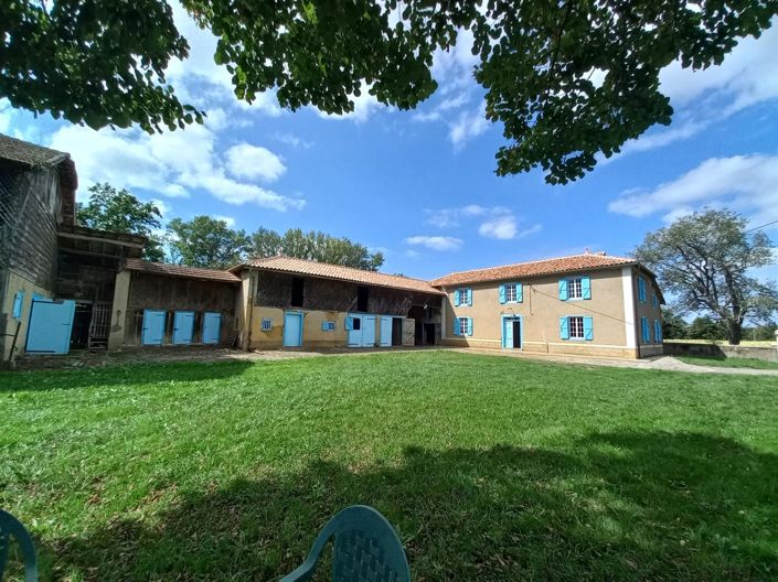 Image No.1-4 Bed House for sale