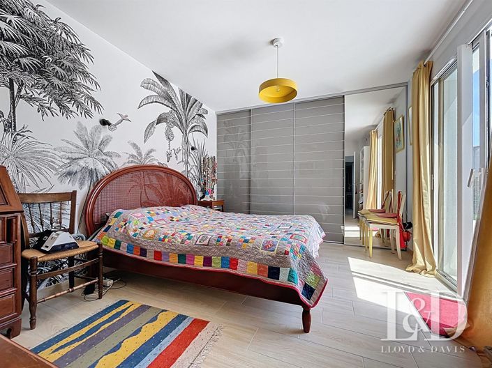 Image No.12-3 Bed House for sale