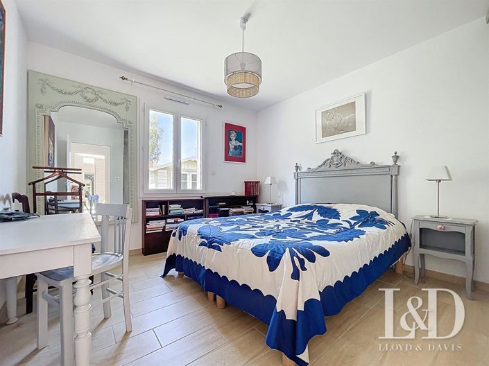 Image No.13-3 Bed House for sale