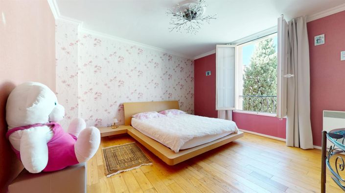 Image No.10-4 Bed Apartment for sale