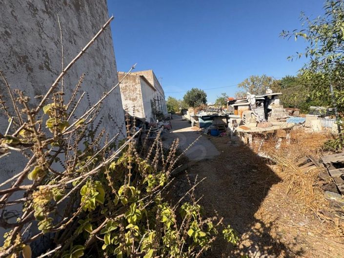 Image No.12-3 Bed House for sale