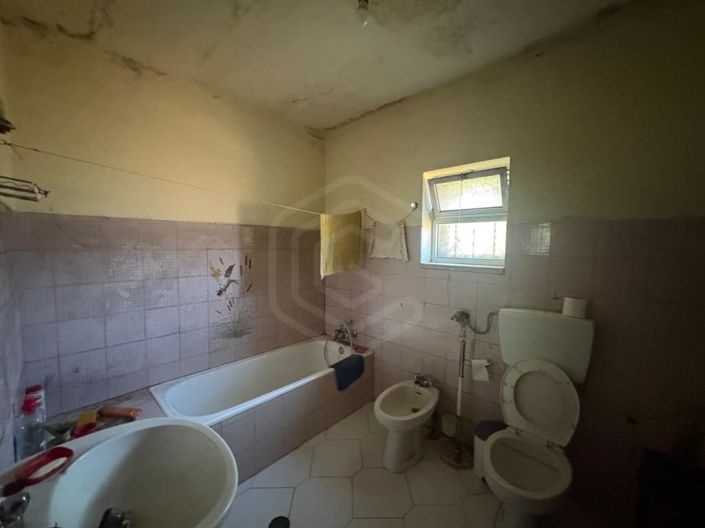 Image No.9-3 Bed House for sale