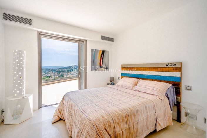 Image No.10-5 Bed House for sale