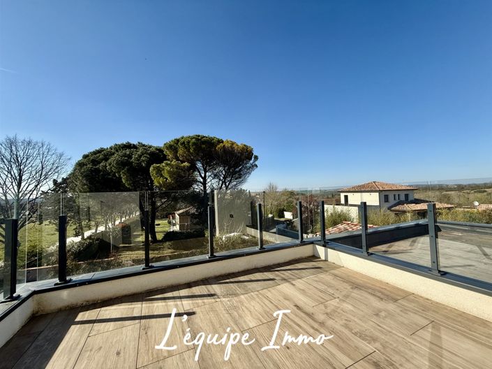 Image No.12-4 Bed House for sale