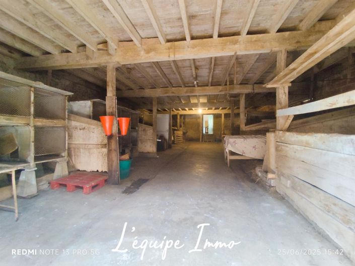 Image No.11-7 Bed House for sale