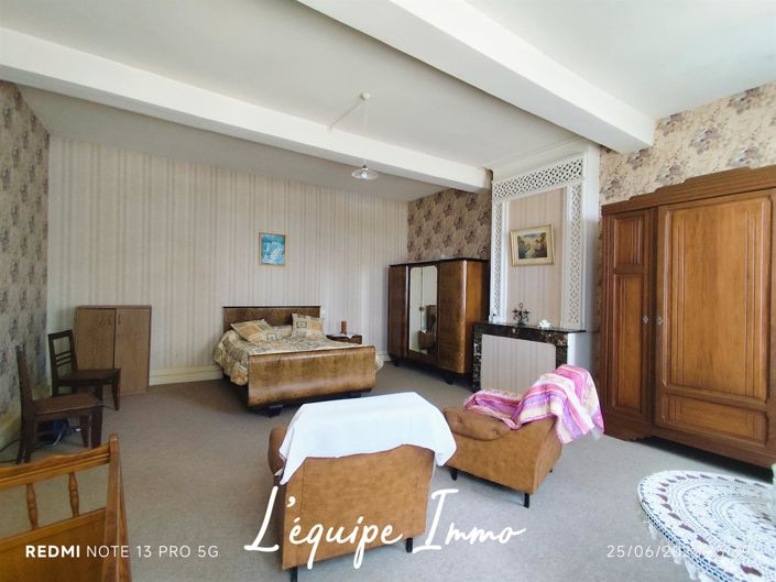 Image No.15-7 Bed House for sale