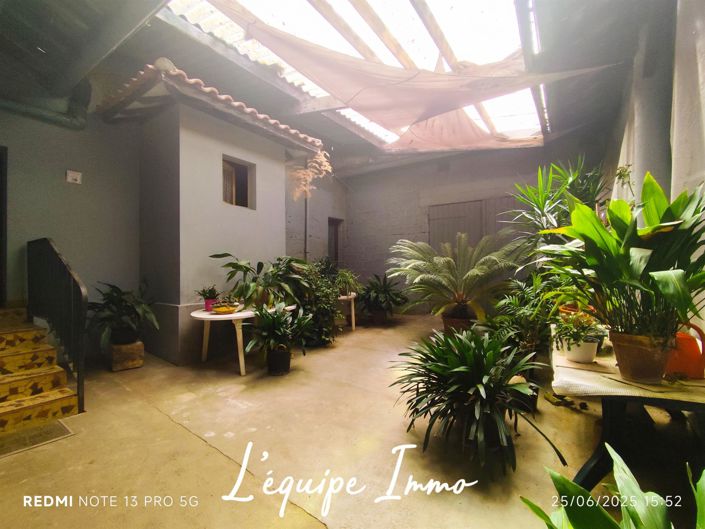 Image No.8-7 Bed House for sale