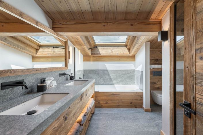 Image No.8-4 Bed House for sale