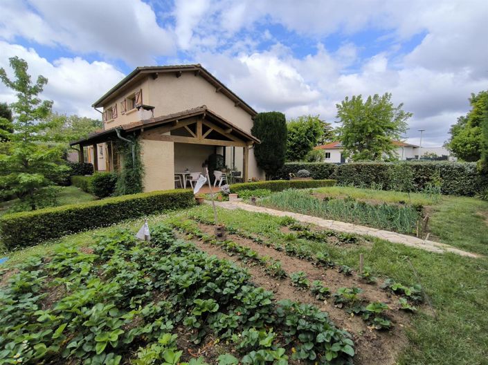 Image No.1-3 Bed House for sale