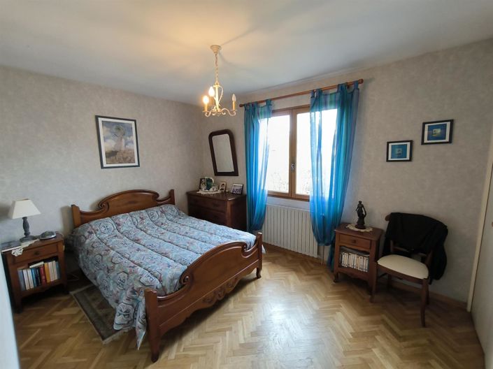 Image No.13-3 Bed House for sale