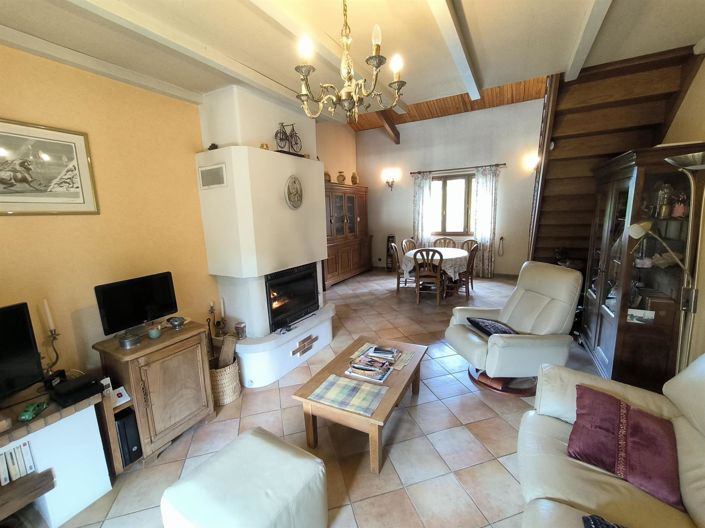 Image No.6-3 Bed House for sale