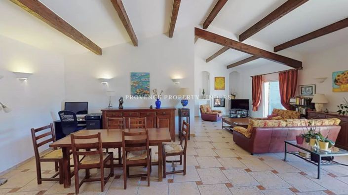 Image No.3-5 Bed House for sale