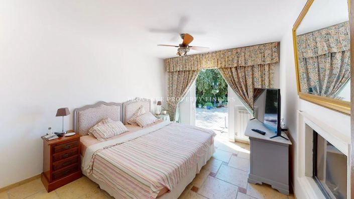 Image No.5-5 Bed House for sale