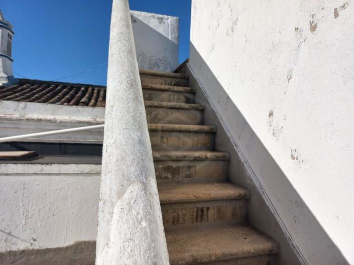 Image No.20-4 Bed House for sale