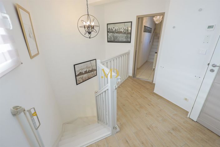 Image No.16-3 Bed House for sale