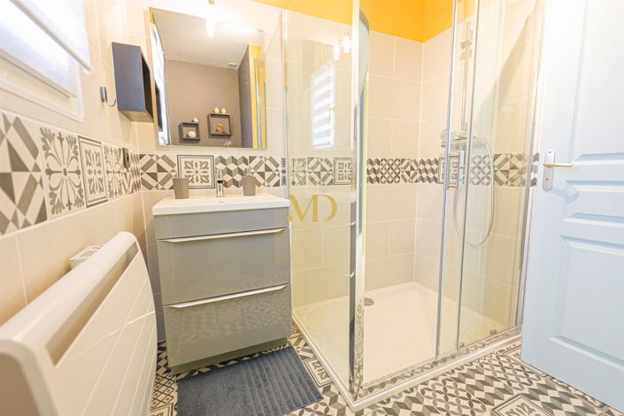 Image No.21-3 Bed House for sale